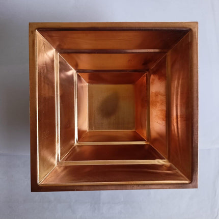 Cobre Havan Kund Pequeño con soporte